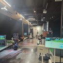 골프연습장 앞 화장실 이미지