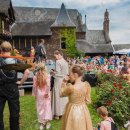 강가에 작은식당 이미지