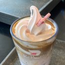 아이스크림365 | 폴바셋 체리블라썸 아이스크림 카페 라떼 50% 할인 후기 봄 시즌 한정 음료