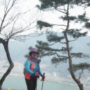 2011년 4월6일 제126회 수요산행 - 검단산 산행 (예진,현대,몽실,미화,나) 5명 이미지