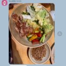 머슬카페 운서역 2번출구점 이미지