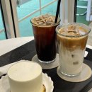 애프터눈커피 화장실 이미지