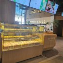 여유로운 아침의 클래식 산책 이미지