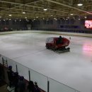 의창스포츠센터 빙상장 이미지