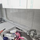 조양비취 | 부산 영도 조양비취맨션 리모델링세대 현관·화장실·주방벽 H실버 줄눈 시공 후기 - 부산줄눈 전문가...