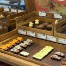 무공수훈자회 | 강서 맛집 휘낭시에 재방문 디저트카페 바이웨이 베이커스ㅣ두바이초코 휘낭시에 후기