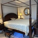 *SALE* 킹싸이즈 포스터 침대 프레임(4 Poster bed frame) $350 이미지