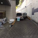 서울대병원 장례식장 안치실 앞 차벽 이미지