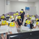 어깨동무수정 이미지