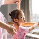 유아 스트레칭 발레 이미지