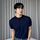 오엑스엑스 | 베이직 쿨 헨리넥 크롭 반팔 니트 NAVY 직접 입어보고 고른 이유