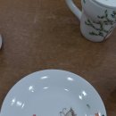 자기에 그린 그림(핸드페인팅) 이미지