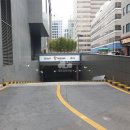 주차장 부지 진출입로