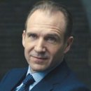 [007 스카이폴(SKYFALL/2012)] - 랄프 파인즈(Ralph Fiennes) 이미지