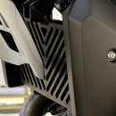 [가격내림] 26년 5월 출고 BMW R12GS 아크라포빅 티타늄 매니폴더, 옵션다수 판매합니다. 이미지