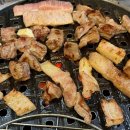 힐링이 되는 도자기 핸드페인팅 이미지