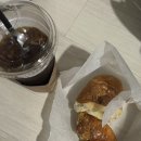 밀보레 | 구로/대림역 베이커리 카페 밀보레(소금빵 맛집 🥐)