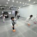 무빙 익스트림 태권도장 이미지