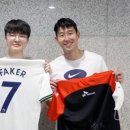 대****