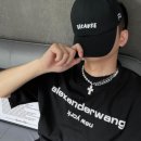 황제보석사우나 | 가입비 7500만원 회원권 사교모임 서울클럽에서 보석쇼가 열였습니다.