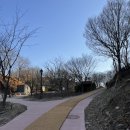 예루원 앞 조형물 | [남원여행 후기] 광한루 주변 가볼만한곳 / 오감만족숲 숲놀이터 / 남원예루원 야경 / 광한루 돌담길