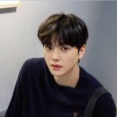 항상 긍정적이고, 빛나고, 미소 짓고, 건강하게 지내세요. 물은 항상 길을 찾습니다. 이미지