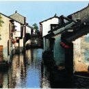 물위의 도시 이미지