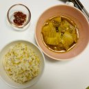 숟갈옆에젓갈 이미지