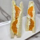 홍익로 6 CU편의점 앞 | CU 후르츠샌드 편의점 신상 디저트 뀨뀨커스타드샌드 후기