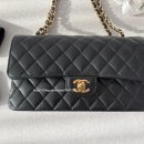 클래식 기타(1년) | [샤넬] 샤넬 클래식 미듐 캐비어 골드 블랙 / 샤넬클미 1년 사용후기