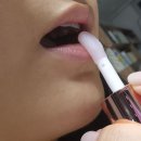 각질 없는 탱글한 입술을 원한다면, 셀러비티코리아 러블리씨씨 스위트 허니 립 오일!