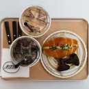 용산농장 | [용산] 미국 농장 컨셉 베이커리 맛집 &#39;왓어브레드&#39; 빵지순례 다녀왔어요