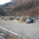 시냇가 하얀집 이미지