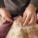 바느질을 하다 이미지