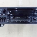 닷지 크라이슬러 지프 1997-2002 CD & 카셋트 라디오 데크 DODGE CHRYSLER PLYMOUTH JEEP CD/Cassette Radio P04704383AE 이미지