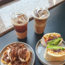 오산 벌음동 카페 푸짐한 샌드위치와 크로플 맛집 더카페어울