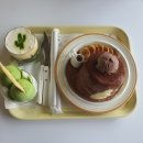 맛있는 거 묵으면 기분이가 조크든요