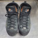 코오롱 그린세탁 | 명품 등산화(CRISPI) 신발 누벅 색바램·발수 기능, 왁스로 다시 염색하는 복원 관리방법