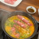 샤브샤브버섯칼국수 이미지