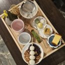 The뷰 | 전주 한옥마을 카페 &#39;The 마시랑게&#39; 경기전 뷰에서 즐기는 말차 다도 한상 후기