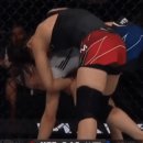 ■ UFC 김지연 2점 감점 패배 장면 이미지