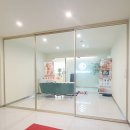 도계광업소의원 | 피부샵 매장입구! 분할파티션 &amp; 원슬라이딩 골드 중문으로 재탄생