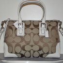 COACH SIGNATURE KHAKI/WHITE CROSS SHOULDER/TOTE BAG 이미지