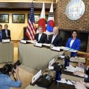 Camp David summit opens new chapter in Korea-US-Japan 한-미-일 파트너십의 새장 이미지