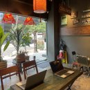 강남-131 | 강남구청역 카페 콩카페에서 코코넛커피, 코코넛 볼 먹은 후기