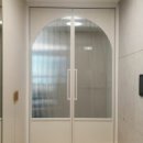 대명자이 그랜드시티 아파트 아치디자인 비대칭 양개 스윙중문 제작 시공 후기 [대구현관중문/ 이원 중문] 이미지