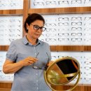 무진안경원 | 올리브영·다이소 저리 가라! 외국인 관광객 사로잡은 K안경, 그 매력은?