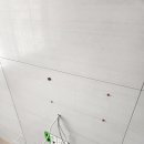 히아트 | 벽걸이 티비 타공 복원 작업 | 비용부터 전후 결과까지 한눈에 보기