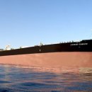 Kurdish Oil Cargo Unloaded at Sea, Destination a Mystery 이미지