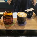 하나컴퍼니 | 벙커컴퍼니 압구정점 카페 방문 후기, 에스프레소 트러플 콘파냐와 슈톨렌